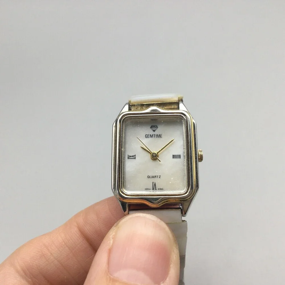 Vintage Gemtime Quartz Watch Womens 21mm Silver Gold Tone MOP Dial New Battery - Picture 9 of 14